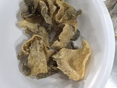 炸鱼皮-榮泰米粉湯(Left Shop)