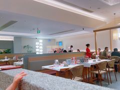 -肥肥虾庄·金牌油焖大虾(汉口城市广场店)