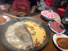 -萍姐火锅·公路夜市(武汉首店)