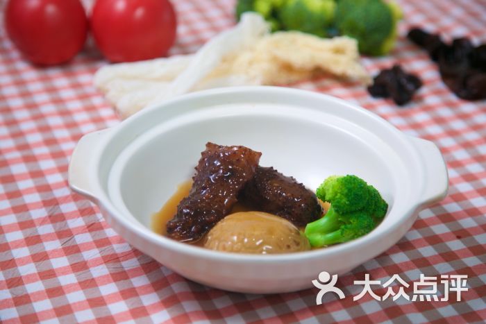 鲍汁花菇扣海参