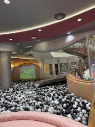 -奈尔宝·国风主题儿童乐园·亲子餐厅(豫园商城店)