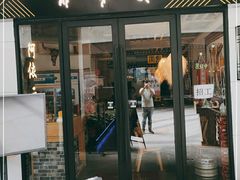 门面-阿依云