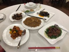 -梅龙镇酒家(南京西路总店)