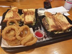 -The Habit Burger Grill 哈比特汉堡(复兴soho店)