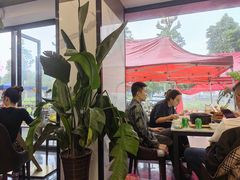 -洪平血旺椒麻鸡雅鱼饭店(熊猫大道店)
