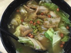-龙记桂林米粉(财满街店)