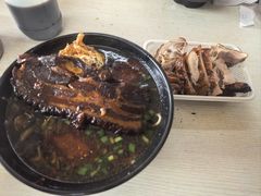 -小龙大肉面馆