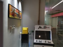 -老男孩男士理容馆·理发·烫染·修面