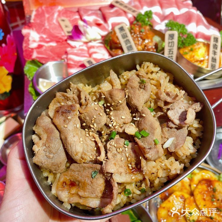 堪比自拍馆的烤肉店🥩复古大片随手出🎞️