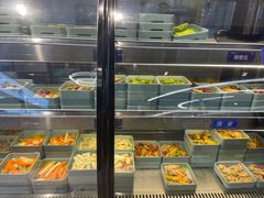 面包甜点陈列柜-蚝英雄鲜蚝自助专门店(长楹天街直营店)