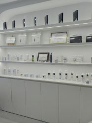 -JNK皮肤管理中心