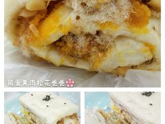 咸蛋黄肉松花卷-常州糕团店(北大街新世纪商城店)