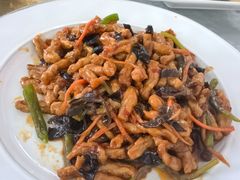 -天天向上素食餐厅(五台山店)
