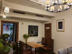 -两棵枇杷树