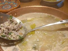 -洱火云南酸菜牛肉火锅(石景山当代商城店)