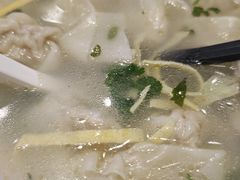 骨汤虾肉馄饨-阳阳中国饭(北京荟聚店)