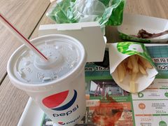 -德克士(绿地店)