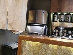 -呷哺呷哺(普陀乐购真北店)