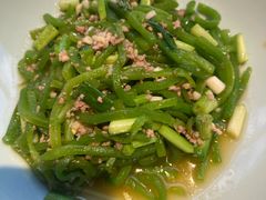-阿瓦山寨·湘菜现炒·剁椒鱼头王(咸阳总店)