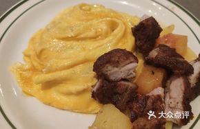 Chicken Pineapple Potato Omelette Rice