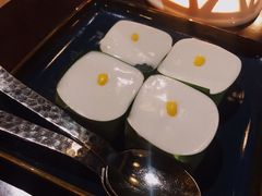 椰汁西米盏-食肆&Fourteen(武林夜市店)