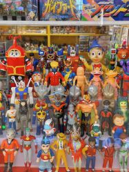 -16TOYS中古玩具铺(崇文门店)