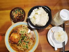 -重庆石磨豆花庄(乔庄店)