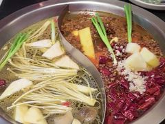 -沸炉重庆老火锅(军事博物馆店)