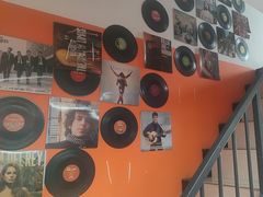 -八度音乐吉他教室(汉广店)