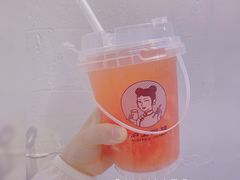-沪上阿姨·精选茶饮(龙湖滨江天街店)