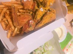 -BHC炸鸡(明洞总店)