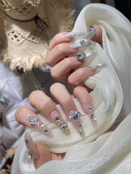 -NEW LOOK-绿麓 · 美甲美睫脱毛工作室