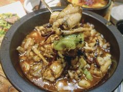 黑松露牛肝菌焖牛蛙-云海肴·汽锅鸡·云南菜(美罗城店)