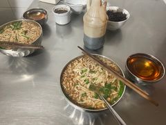 -正宗杨记普洱酸醋米线(总店)