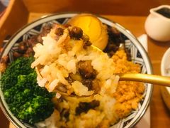 招牌卤肉饭-荏苒