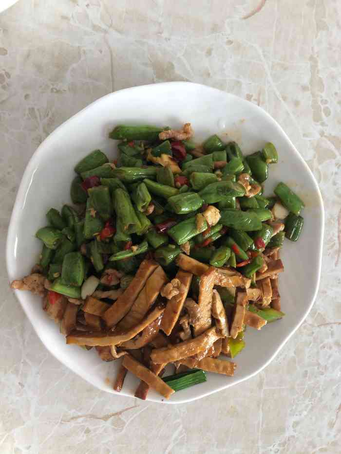 文斌餐馆-"农大一家不错的小餐馆,吃了两年多,十块钱.