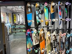 -聚点滑板SPOT SKATE(常熟路店)