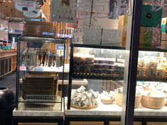面包甜点陈列柜-卡滋贝诺动物奶油生日蛋糕(常熟万达店)