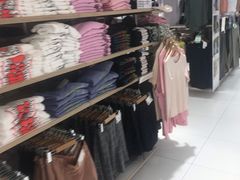 -优衣库(北京万柳华联购物中心店)