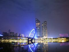 -南京眼步行桥
