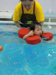 -熊小米专业儿童游泳馆