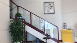 -Hello Lady发型设计