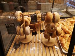 -Dough&Joe团憩(瑞虹天地月亮湾店)