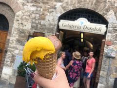 -Gelateria Dondoli