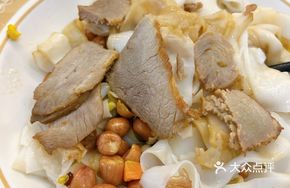 Braised Pork with Spiced Sauce Noodles