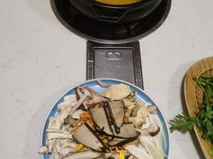 -菌之家·专业纯野生菌火锅·特色炒菌