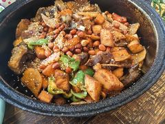 -老钟家烤羊排·敦伊阁清真餐厅胡羊焖饼