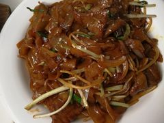 -新大咀港式茶餐厅(宝山万达店)