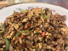 -湖南人家湘菜馆(镇江路店)