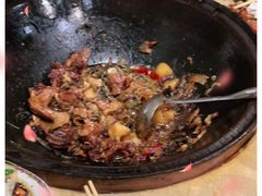 -万里闯关东铁锅炖菜馆(高新旗舰店)